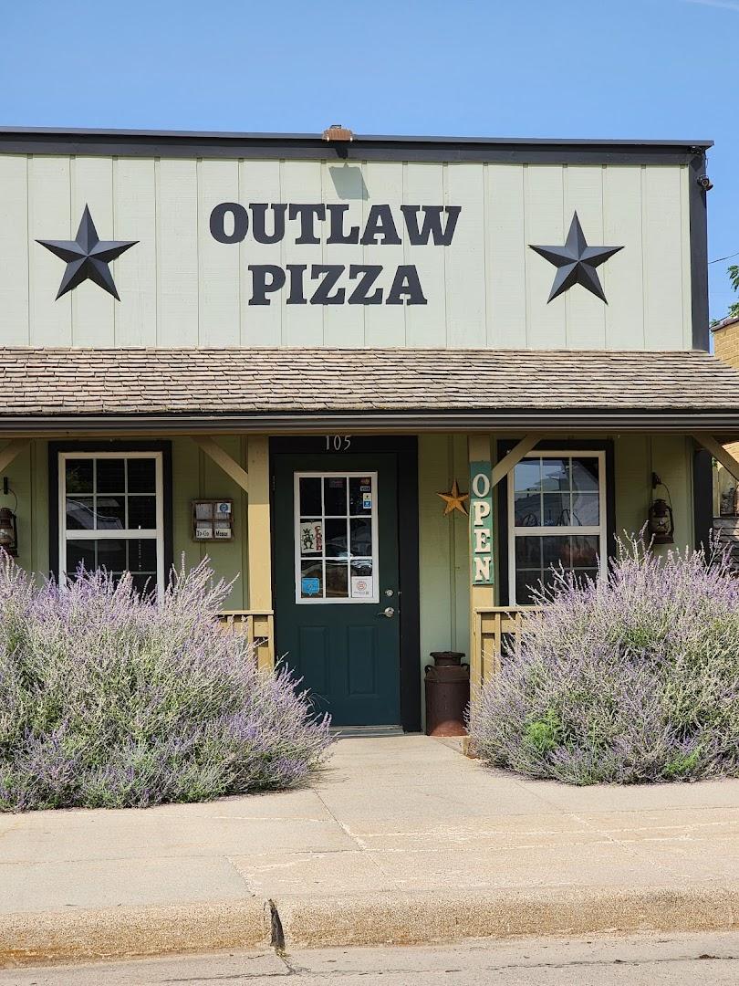 Outlaw Pizza